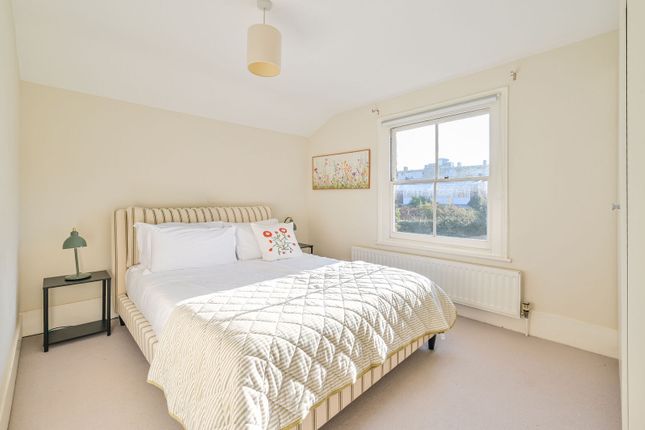 3-bed house on Fulham, Sands End, £7,000/mo