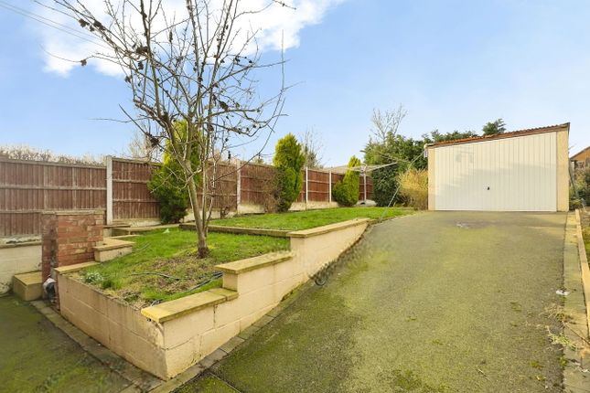122, Kenilworth Drive, Ilkeston photo 2