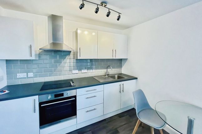 Flat 510, Victoria House, 12, Skinner Lane, West Yorkshire photo 4