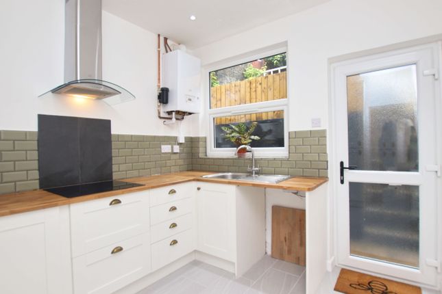 33, Rheolau Terrace, Pontypridd photo 4