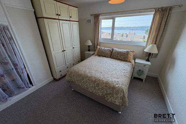 28, Riverside Avenue, Milford Haven photo 4