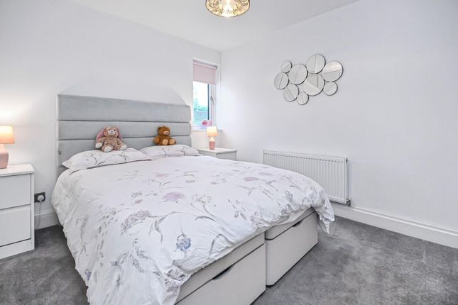 1 Woodstock Drive Bedroom 2 (2).Jpg