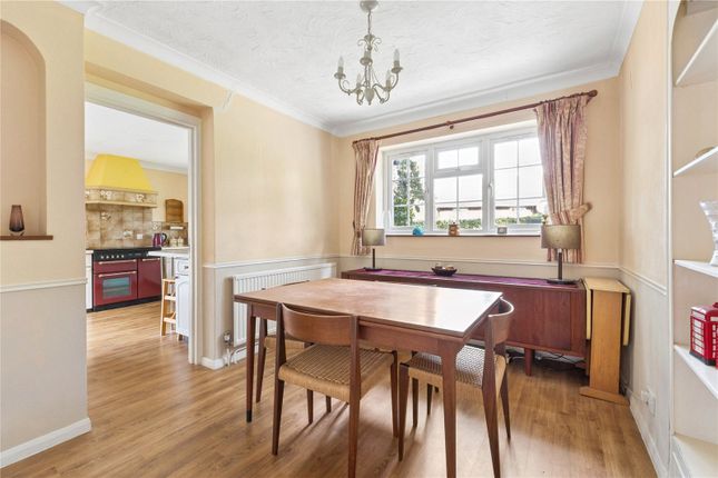 48, Stubbs Wood, Buckinghamshire photo 4