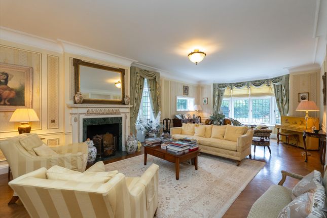 Portsmouth Road, Cobham photo 4