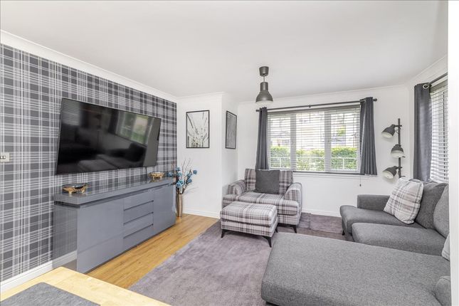 2B Whitehouse Gardens, Gorebridge photo 4