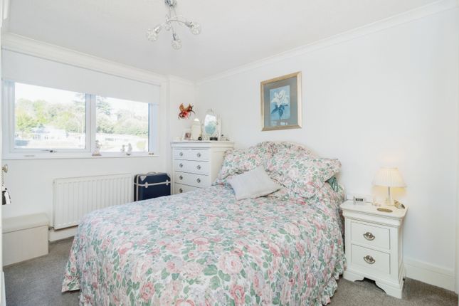 Flat 13, Ellesmere,, Lower Warberry Road, Torquay photo 4