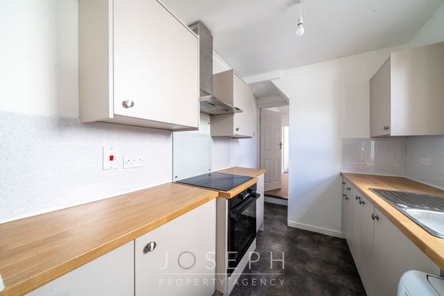 4 Kingston Road, Ipswich photo 2
