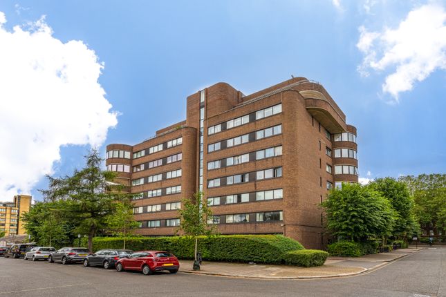 Flat for sale in The Terraces, 12 Queens Terrace, London