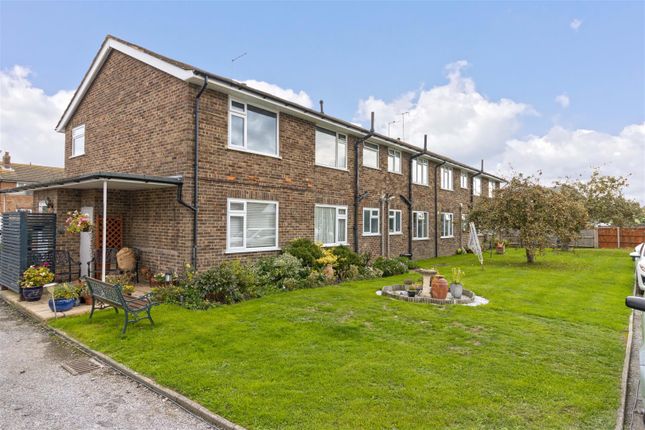 Flat for sale in Chesham Close, Goring-By-Sea, Worthing