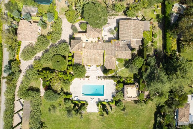 Thumbnail Villa for sale in Saint-Tropez, 83990, France