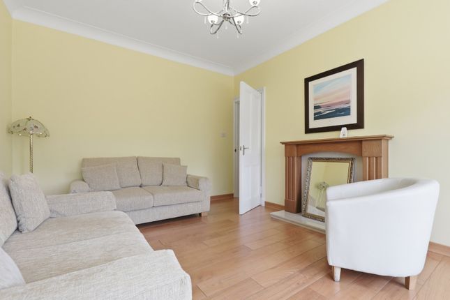 13, Baronscourt Drive, Renfrewshire photo 4