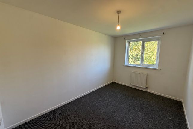 43, Newcastle upon Tyne photo 4
