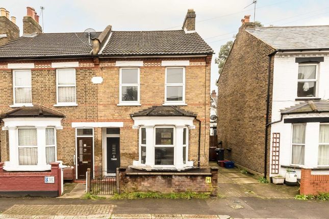 Thumbnail Semi-detached house to rent in Eastbourne Road, Brentford