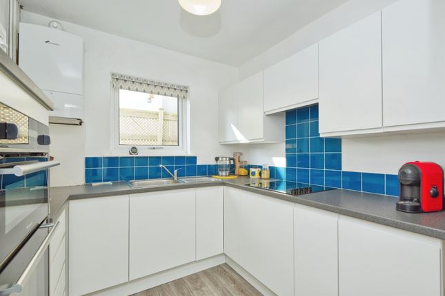 11, Millbridge Gardens, Minehead photo 2