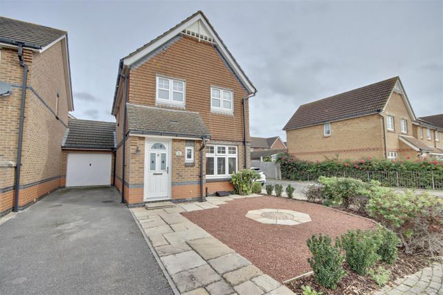 Link-detached house for sale in Valiant Gardens, Portsmouth