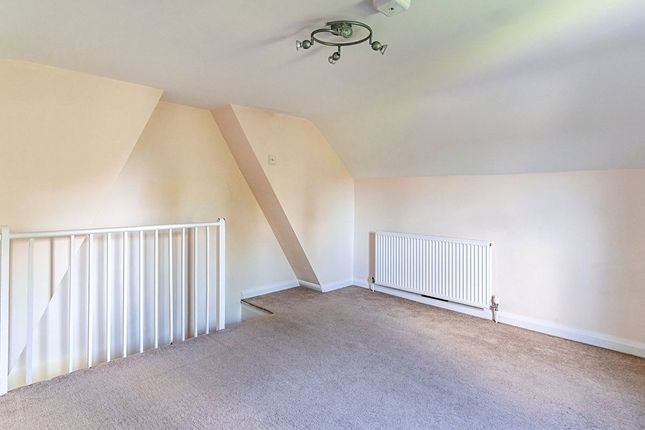 64 Kives Cottages,, Bognor Road, Chichester photo 4