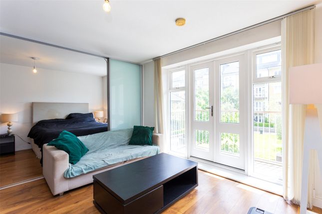19 Denham House, 17, Park Lodge Avenue, West Drayton photo 4