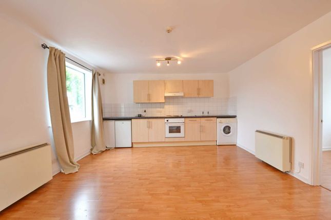 Thumbnail Flat to rent in Staple Hill Road, Downend