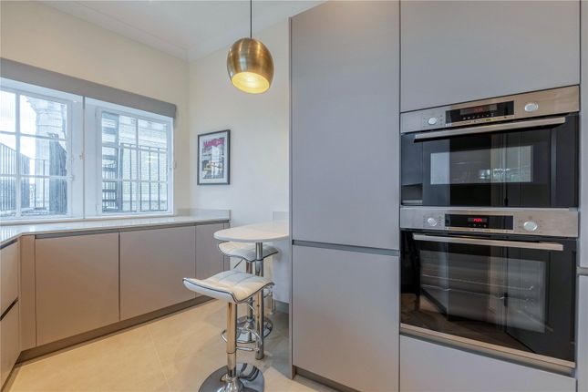 Flat 3, 1A,, Grosvenor Gardens, London photo 4