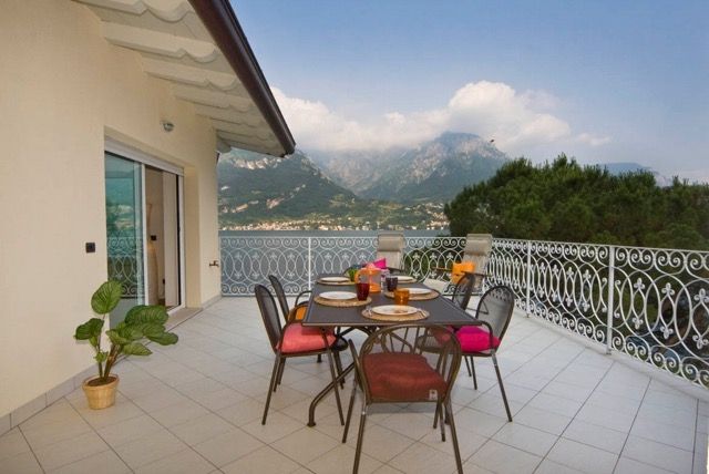 Villa for sale in Lecco, Lombardy, Italy