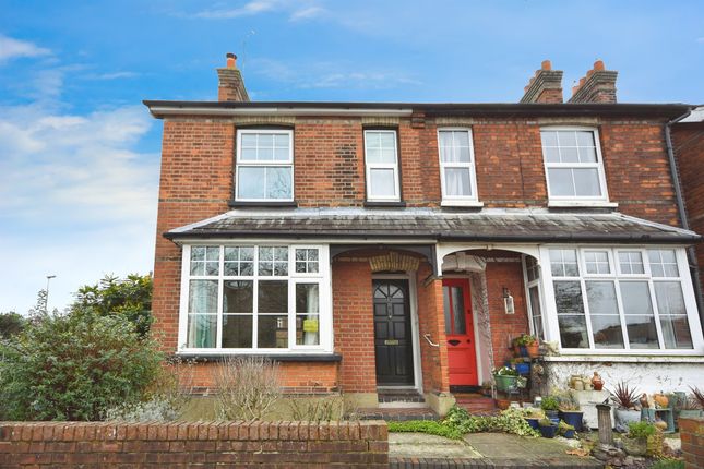 End terrace house for sale in The Causeway, Great Baddow, Chelmsford