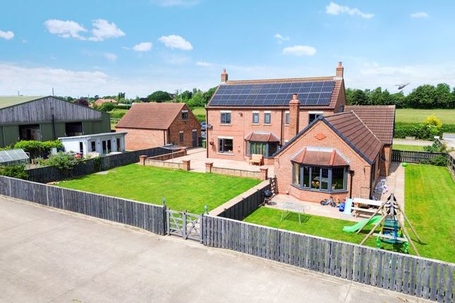 Chesney Farm Stables, Wansford Road, Driffield photo 3