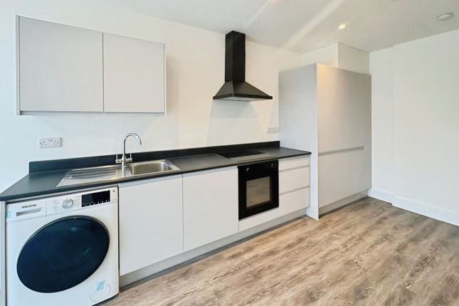 146 The Bays, The Stow, HARLOW photo 2
