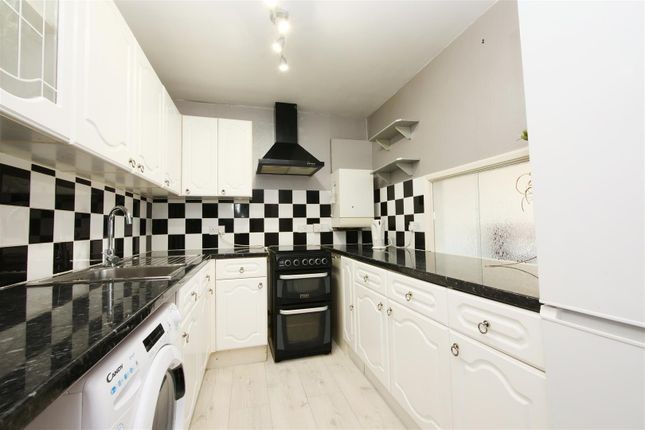 4, Ellwood Court, York photo 4
