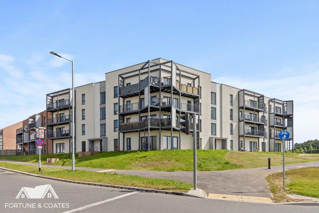 Thumbnail Flat for sale in Myrtle Close, Harlow