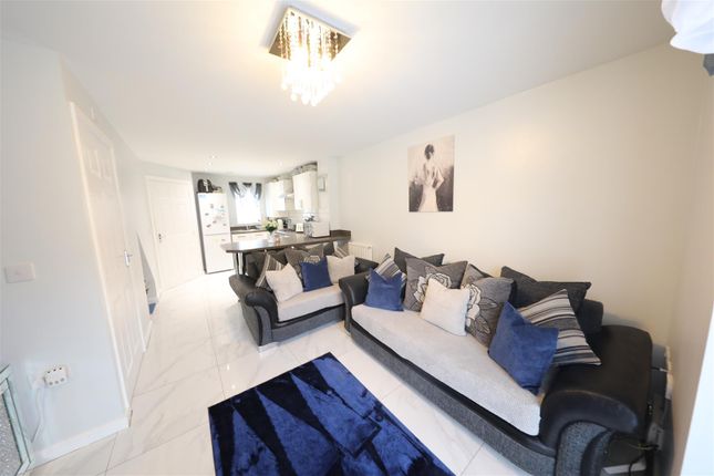 End terrace house for sale in Brockwell Park, Kingswood, Hull