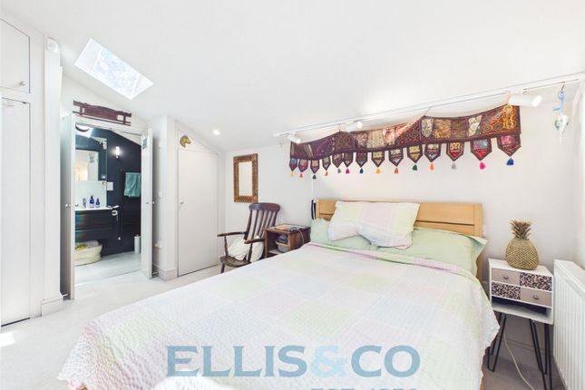 Flat 7, Bailey House, 25, The Slade, Kent photo 4