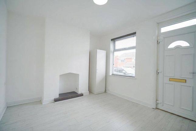 31, Windmill Street, Swadlincote photo 3