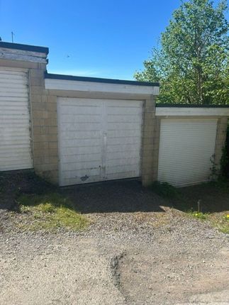 Garage, ,, The Farm, CORSHAM photo 2