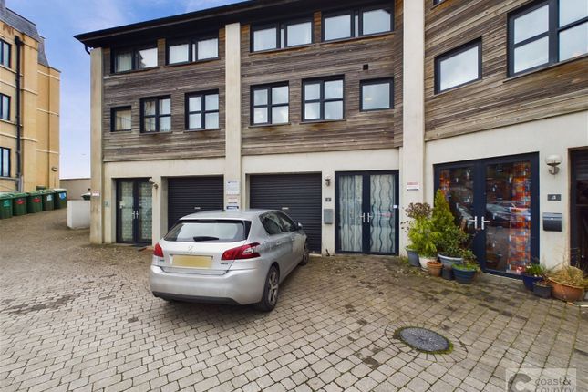 Town house for sale in Kingsteignton Road, Newton Abbot
