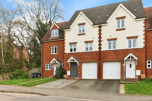 Thumbnail Town house for sale in Common Lane, Kenilworth
