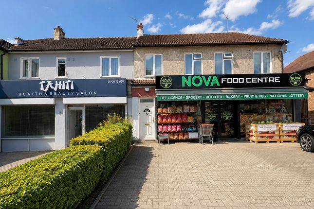 Flat Flat 2, 93a, Chase Cross Road, Romford photo 5
