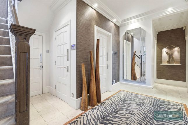 52, Monkhams Lane, Woodford Green photo 4