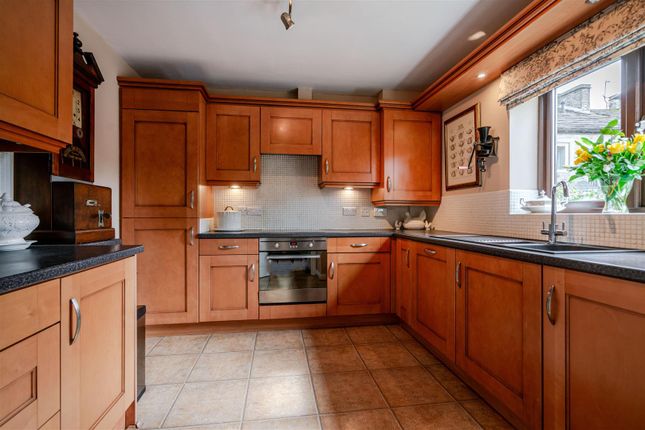 4, St. Robert Court, Skipton photo 4