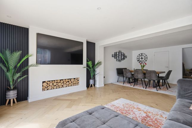 46, Valley Way, Fakenham photo 4