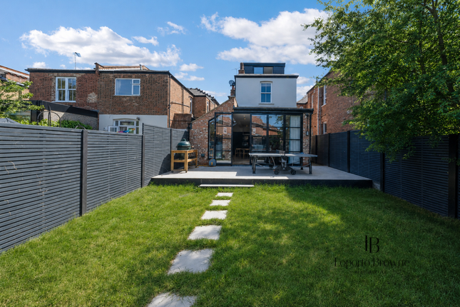 124, Melrose Avenue, London photo 4