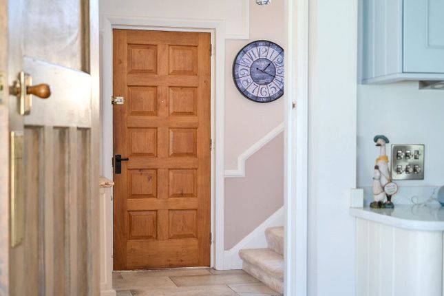 SRHA - Discreet Listing, Exmouth photo 2