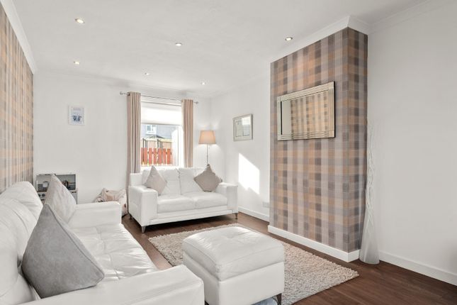 150 Elizabeth Drive, Bathgate, West Lothian photo 2