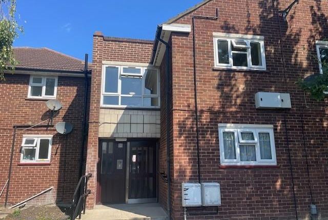 Thumbnail Flat to rent in Bastable Avenue, Barking