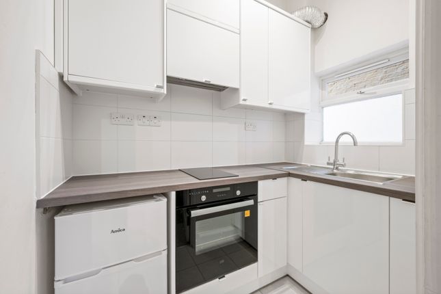 Flat C, 17, Pepys Road, London photo 2
