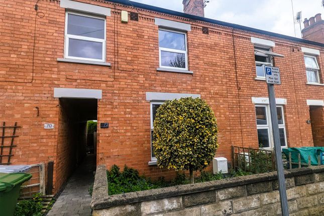 Terraced house to rent in Lime Grove, Newark