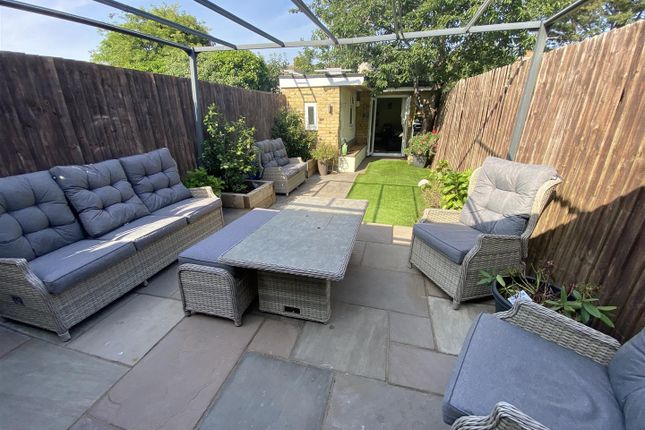 117, Third Avenue, Dagenham photo 4