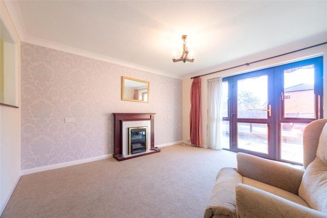Flat 3, Purcells Court, George Lane, Marlborough photo 4
