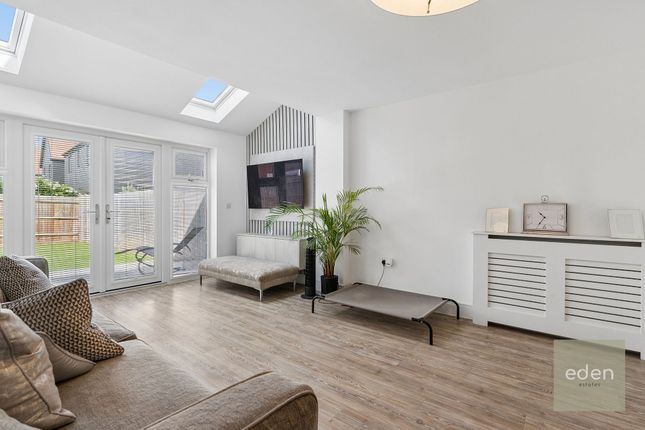 27 Albertine Road, Maidstone photo 3