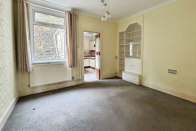 86 Dinas Baglan Road, Port Talbot photo 4