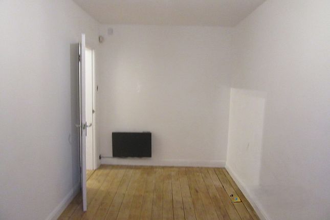 60 Alexandra Road South, Manchester photo 5